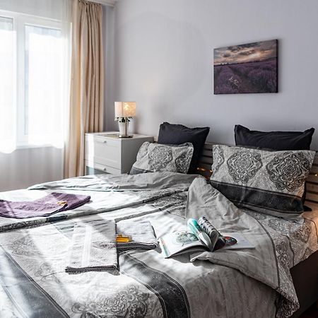 Photo Art Apartment Burgas Bagian luar foto